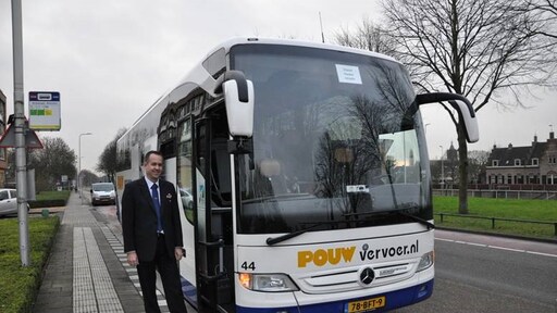 Touringcarbedrijven gaan 30 passagiers vervoeren, in strijd met regels