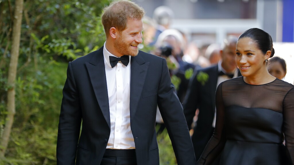 Prins Harry en Meghan Markle breken weer koninklijke traditie