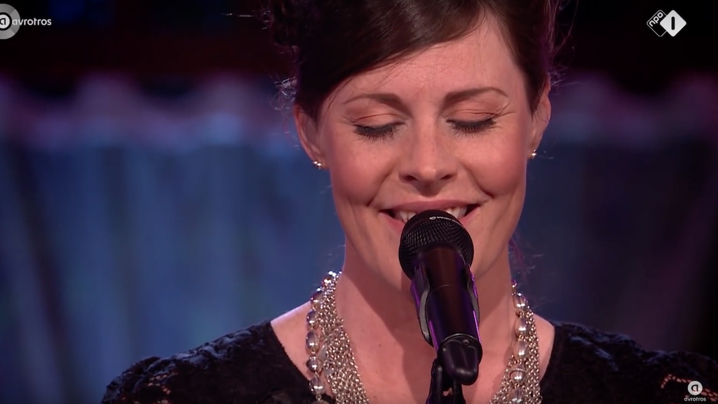 Beste Zangers-cover Floor Jansen slaat in als een bom