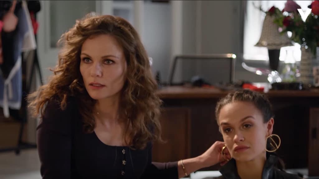 Deze series gaan je helpen om de herfst door te komen