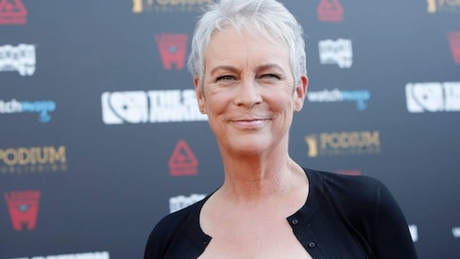 Jamie Lee Curtis staat stil bij sterfdag vader