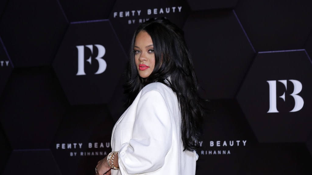 Rihanna lanceert lingerielijn voor borstkankermaand