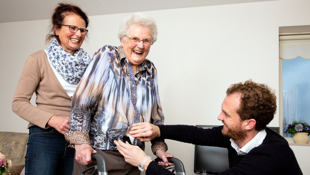 'Helft minder fracturen': Heupairbag moet botbreuken bij ouderen voorkomen