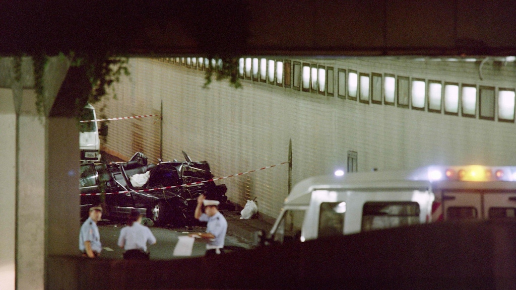 Het auto-ongeluk in Parijs waarbij prinses Diana om het leven kwam.