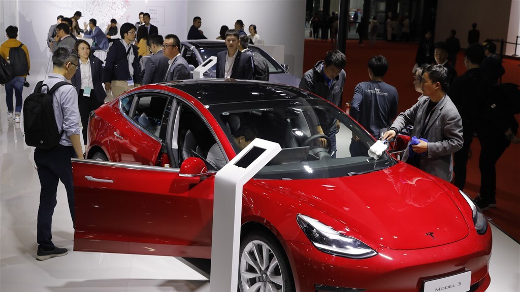 Tesla levert recordaantal auto's af, maar het is minder dan verwacht