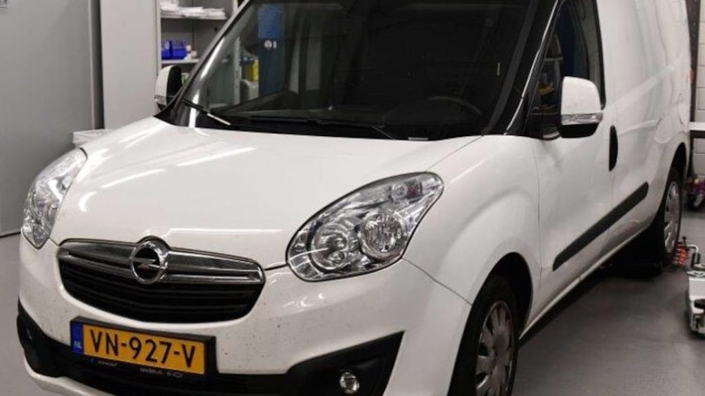 De in beslag genomen vluchtauto.