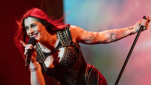 Beste Zangers-Floor Jansen op tournee door Nederland
