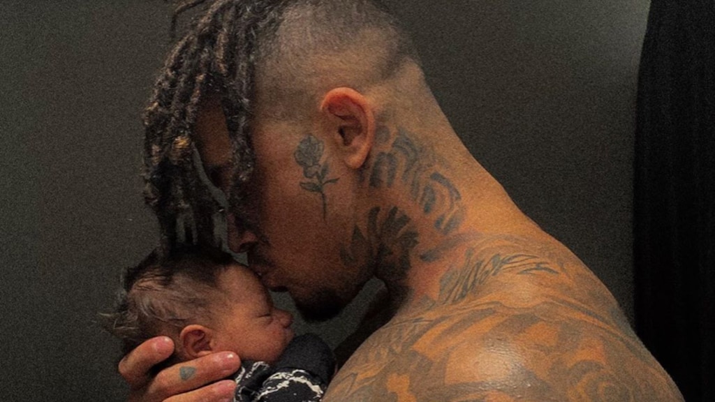 Temptation-Quentin overmand door emoties na geboorte zoontje