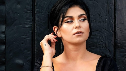 Meidenclub: ook Roxeanne Hazes vaste vriendin bij Merel Westrik