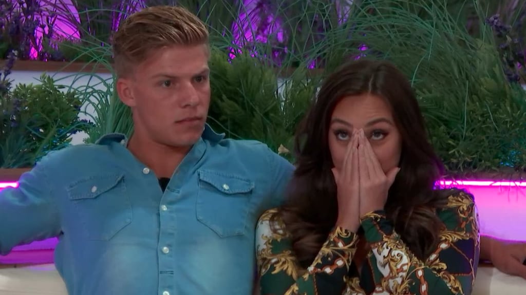 Wow! Zieke plot twist in Love Island