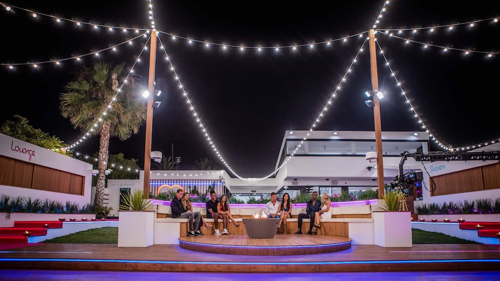 Zoveel leg je neer voor een bezoekje aan de Love Island-villa