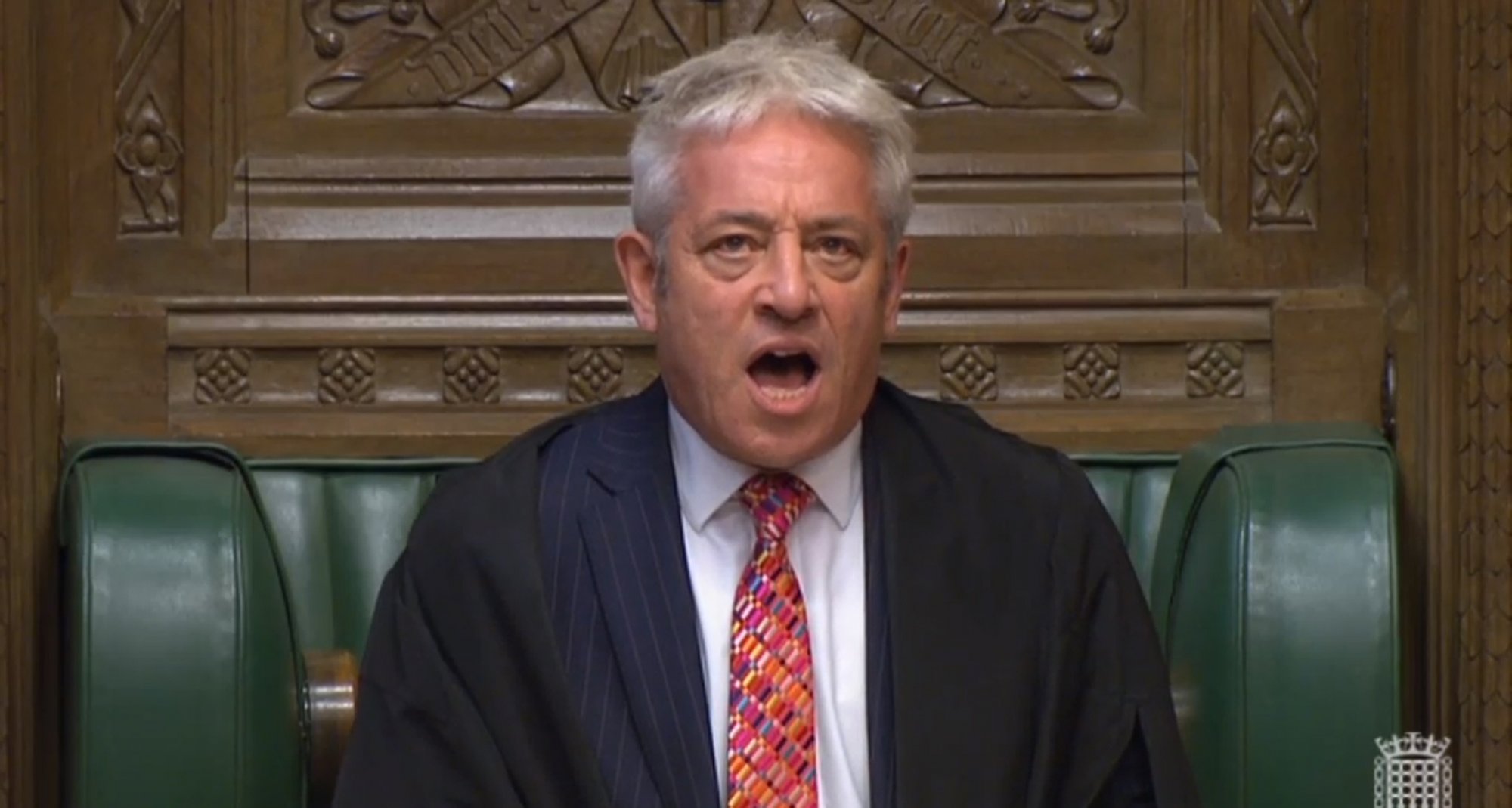 Order! ORDER! John Bercow groeit uit tot een van de sterren in de Britse politiek. De markante parlementsvoorzitter moet alle zeilen bijzetten om orde te houden. Want drie jaar lang slaagt het lagerhuis er niet in om een brexit-besluit te nemen.