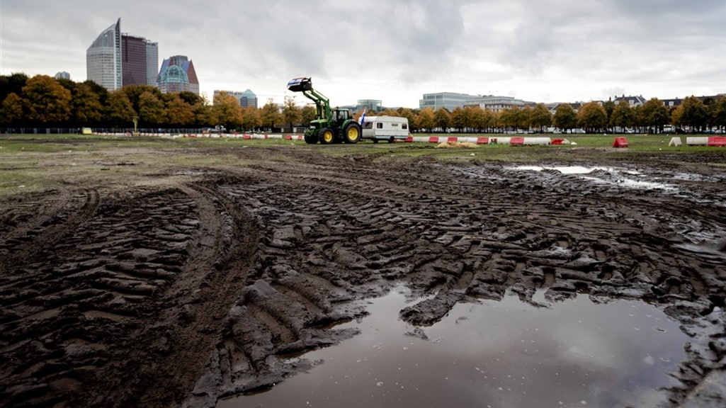 Boeren willen zelf schade op Malieveld herstellen