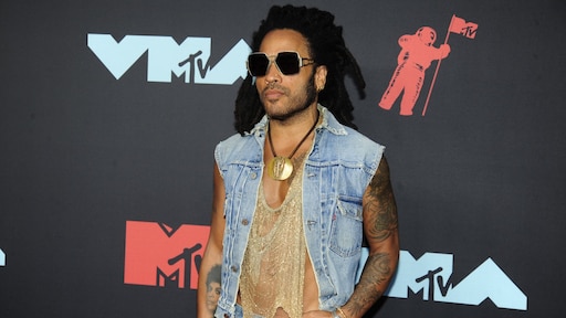 Lenny Kravitz flirt erop los met Australische interviewster