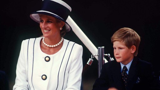 Prins Harry over dood Diana: 'Het is een wond die blijft etteren'