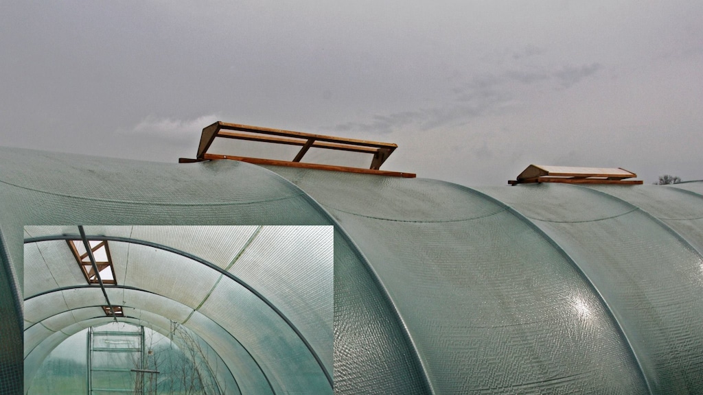 De kas waarvan hij zelf het design heeft gemaakt.