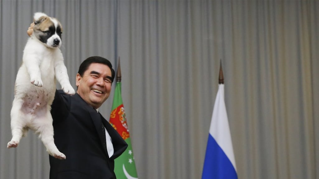 Banken Turkmenistan moeten investeren in fokprogramma lievelingshond president