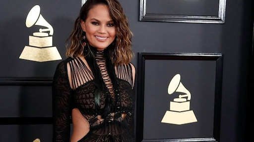 Chrissy Teigen zou best eens mensenvlees willen eten