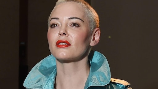 Rose McGowan klaagt Harvey Weinstein aan voor afpersing