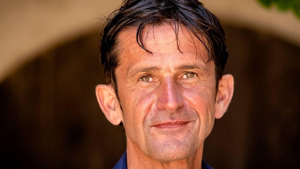 Cornald Maas loopt weg met songfestivalthema