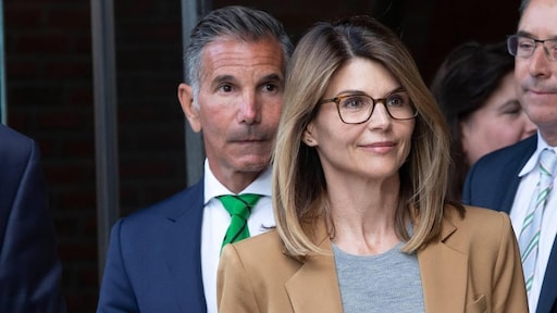 Nog een tegenslag: miljoenenverlies voor Lori Loughlin