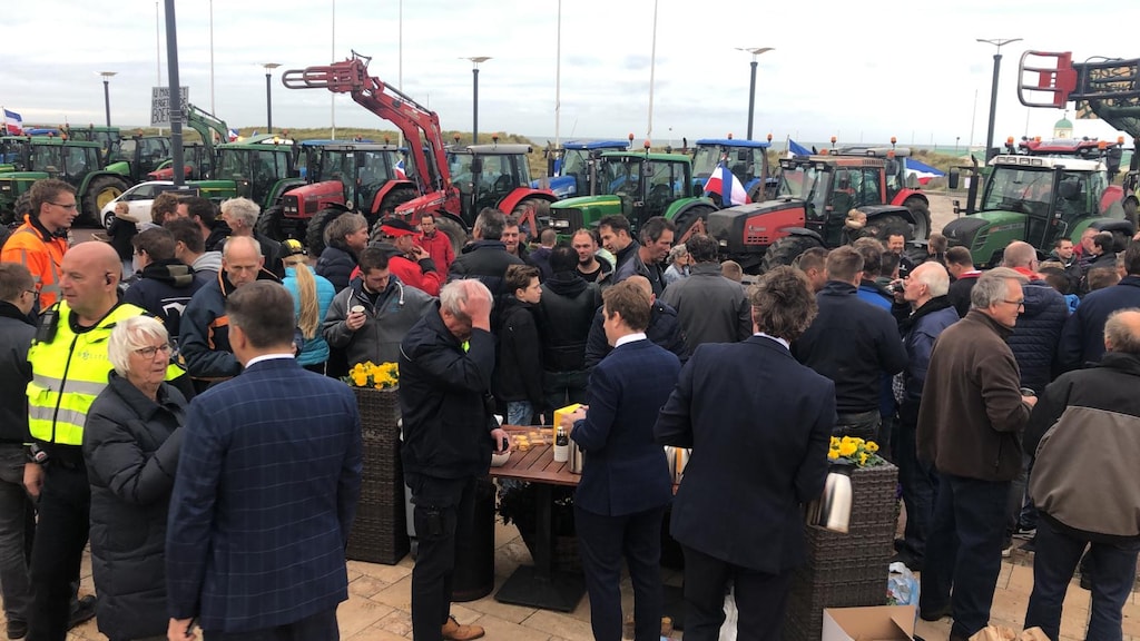 Koffie en broodjes: protestboeren krijgen warm onthaal in Noordwijk