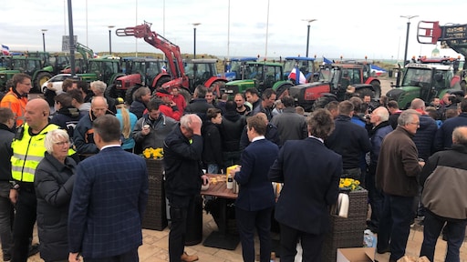 Koffie en broodjes: protestboeren krijgen warm onthaal in Noordwijk