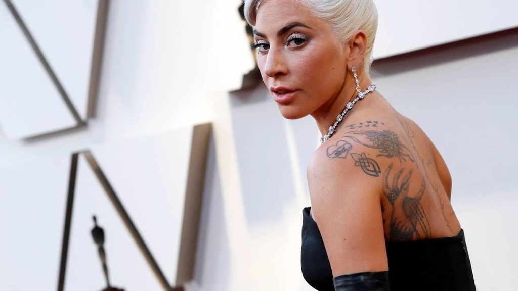 Lady Gaga verrast fans met bijzonder duet