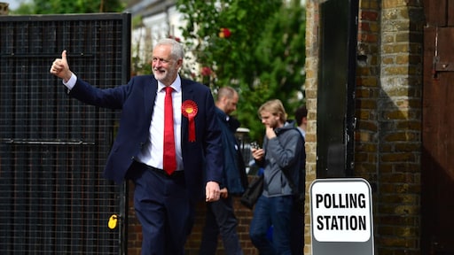 Lagerhuis stemt in met vervroegde verkiezingen, 12 december naar stembus
