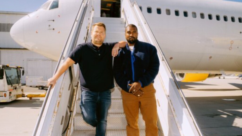 James Corden strikt Kanye West voor Carpool Karaoke