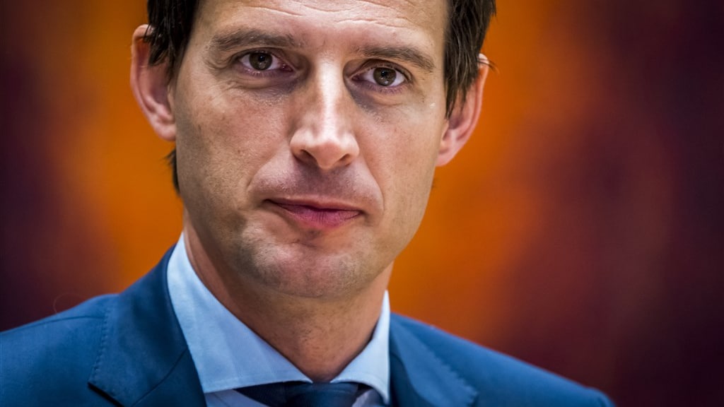 'Strafrechtelijk onderzoek nodig naar ambtsmisdrijven Belastingdienst'