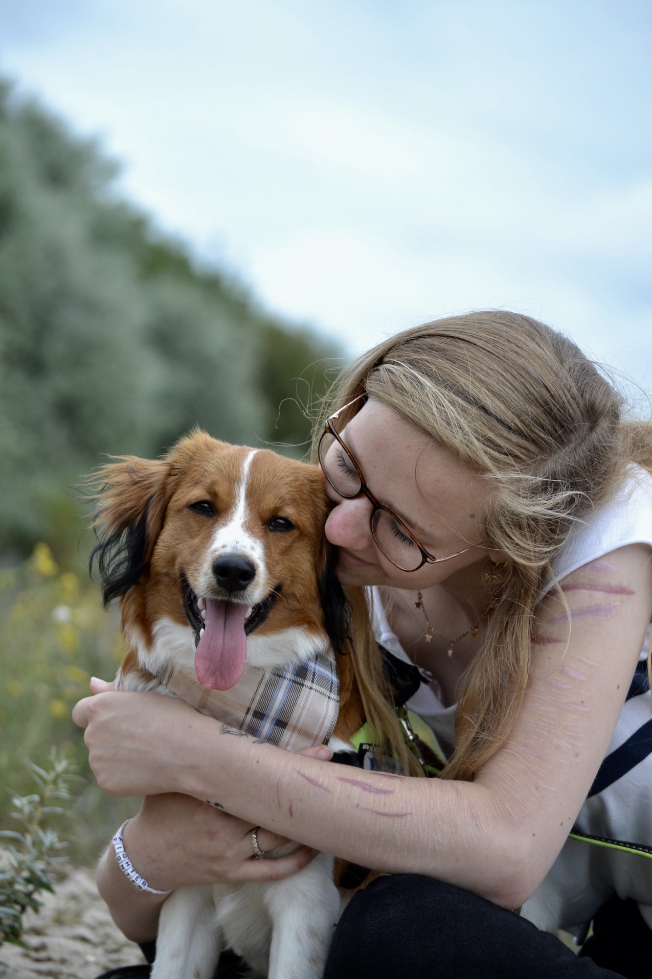 Misbruik verwoestte het gelukkige leven van Gabi (19): 'Ik dacht echt, ik kom hier nooit levend uit'