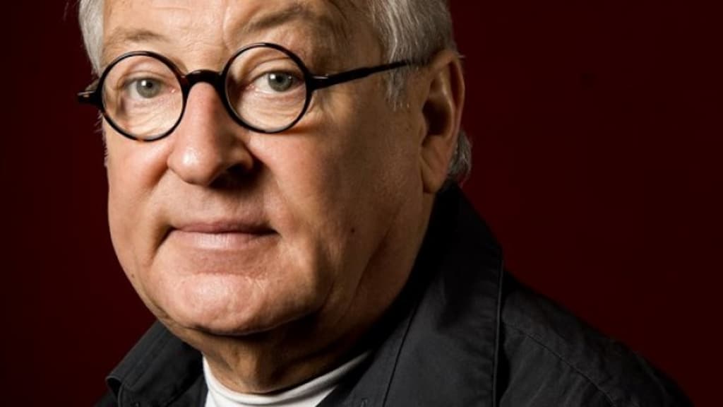 Youp van 't Hek mag weer het podium op