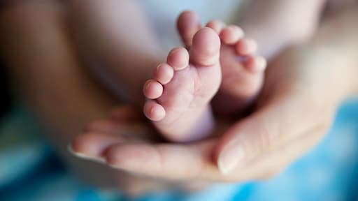 Vrouw zal na operatie tweede keer bevallen van hetzelfde kind