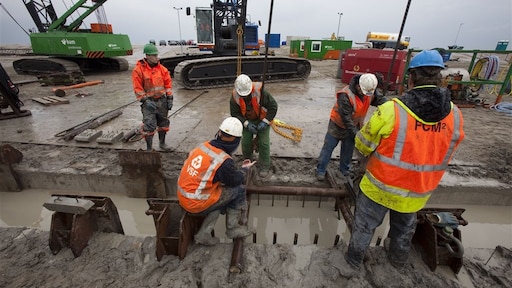 Bouwer BAM begint effecten stikstof en PFAS te voelen, wil snel actie van overheid