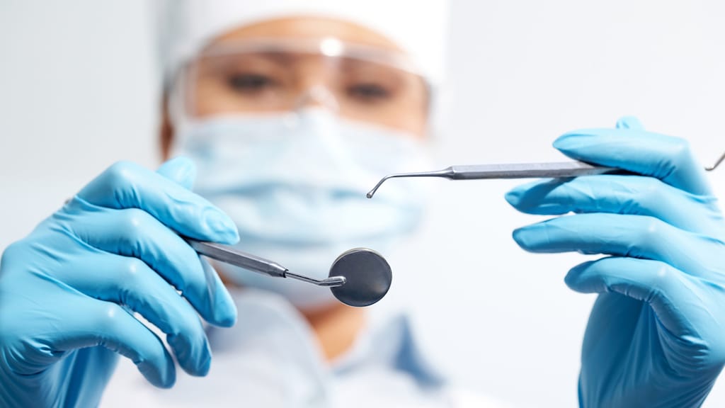 Man voor de rechter gesleept omdat hij 5 cent te weinig betaalde voor tandarts