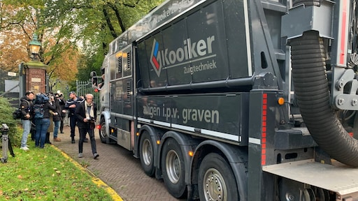 Bouwers met groot materieel op bezoek bij premier Rutte