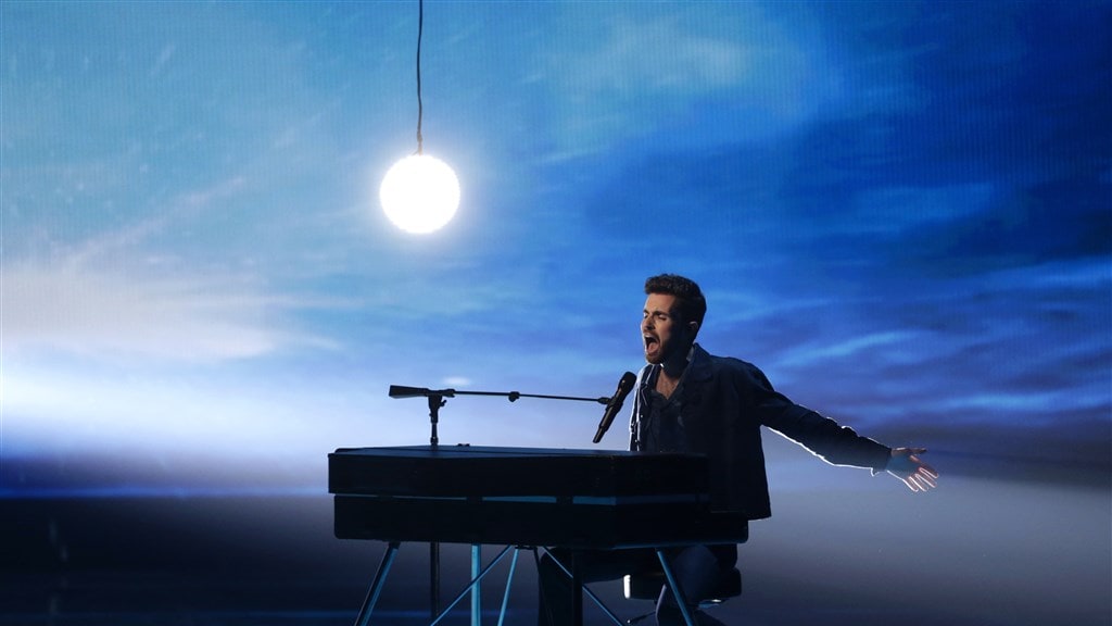 Songfestival neemt coronamaatregelen: geen live achtergrondzang