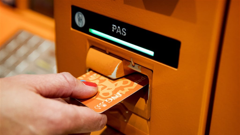 ING verhoogt tarieven voor bankpas en creditcard