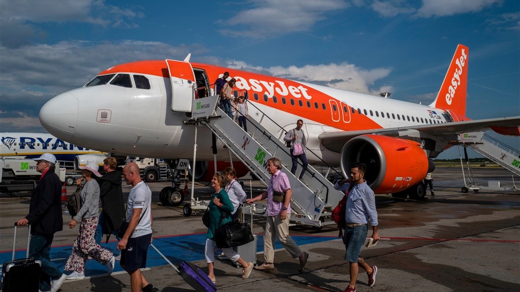 Easyjet gaat CO2-uitstoot standaard compenseren