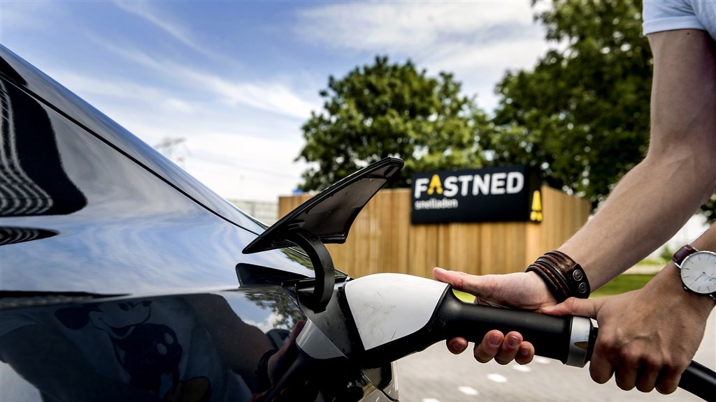 Fastned wil alweer geld lenen, maar balans is al slecht