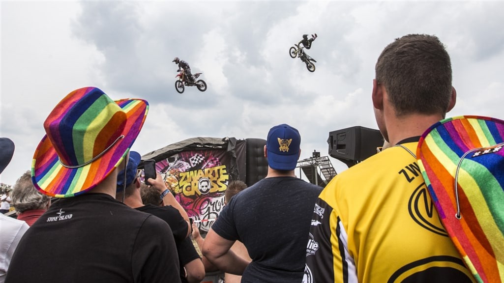 Zwarte Cross in half uur uitverkocht, doorverkoop direct van start