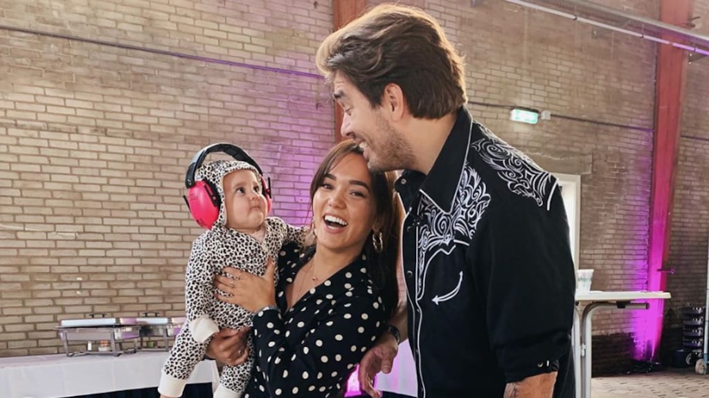 Bibi Breijman viert 1e verjaardag Teddy op grandioze wijze