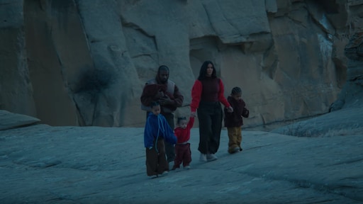 Kanye West brengt videoclip uit met eigen gezin in de hoofdrol