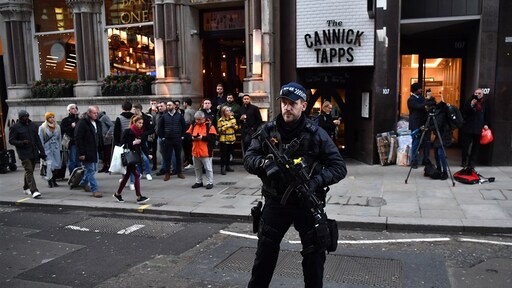 Aanslagpleger London Bridge overmeesterd door voorbijgangers
