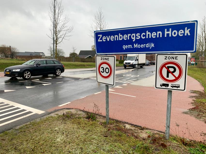 Zevenbergschen Hoek is sluipverkeer zat en sluit dorpskern af