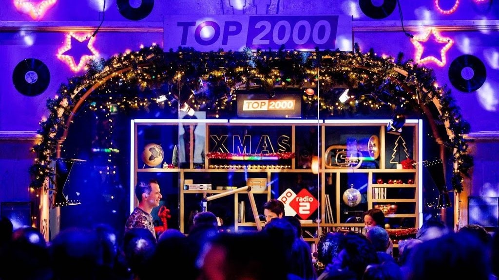 Bezoekers Top 2000 Café horen live welk nummer 2019 afsluit