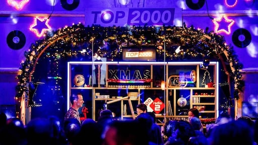 Bezoekers Top 2000 Café horen live welk nummer 2019 afsluit