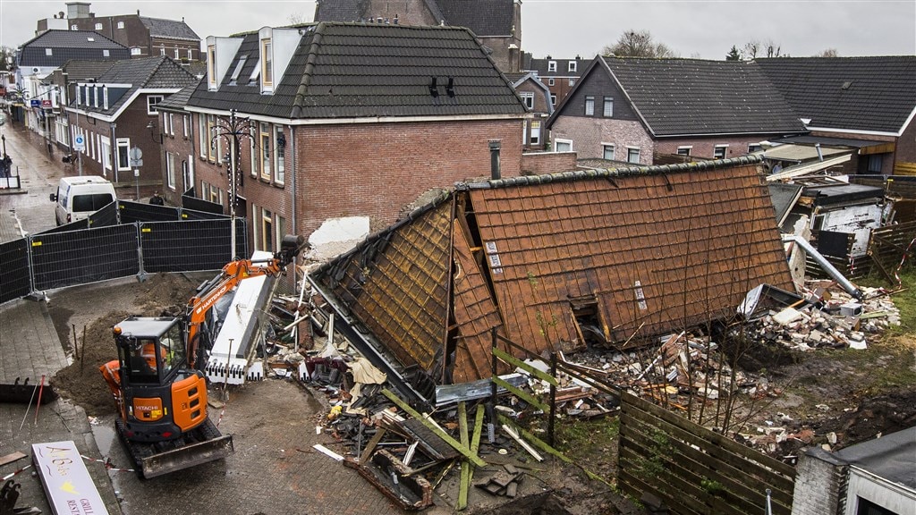 Kenan (5) , die uren onder puin lag in Coevorden, van intensive care