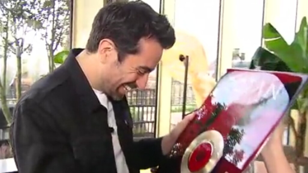 Dotan krijgt eerste gouden plaat na trollenleger